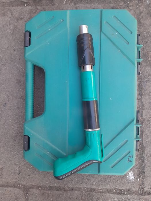 Продам  монтажный пистолет