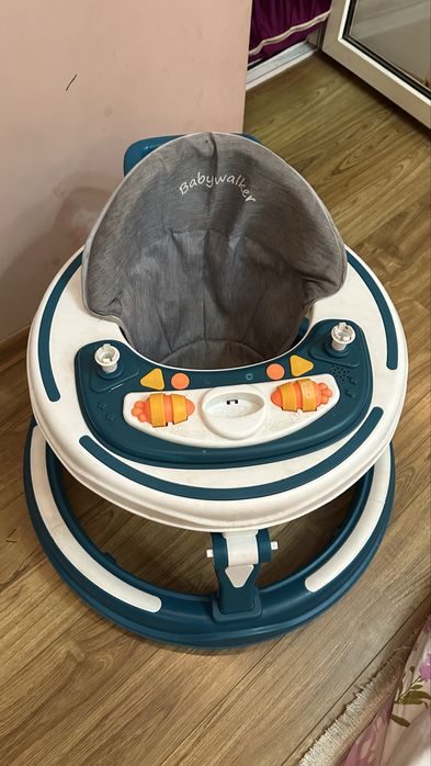 Детские кровати, детская коляска и другие детские вещи за 30тыс