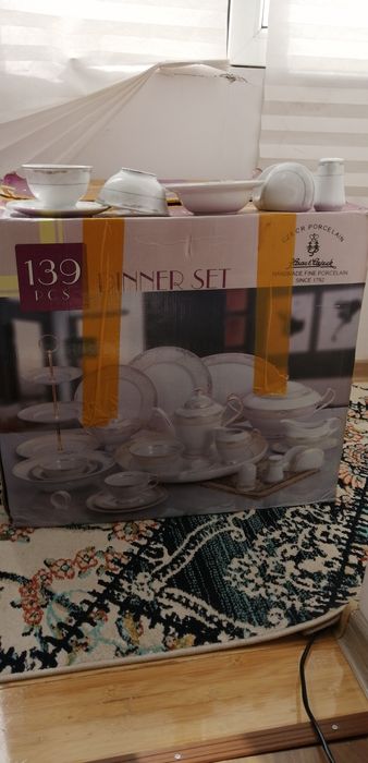 Сервис посуды 139 предметов