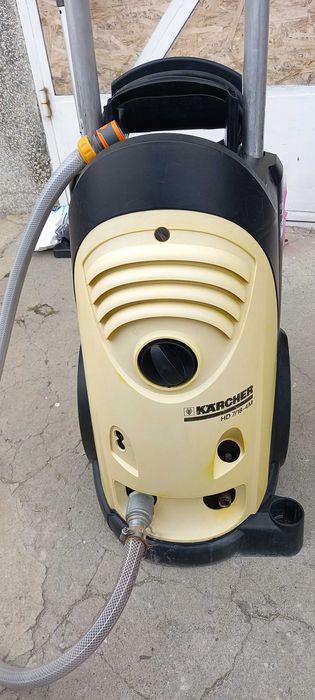 Професионална водоструйка karcher,въртящо рамо и пистолет.