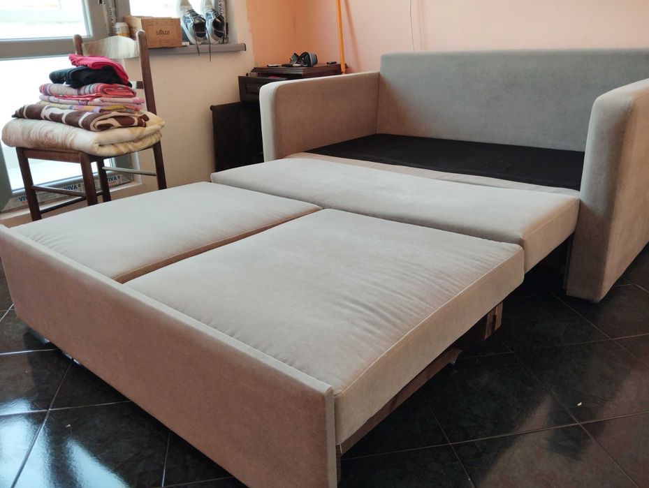 Много компактен удобен и нов диван