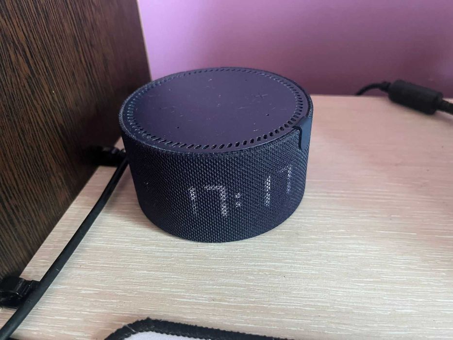 Умная колонка Алиса