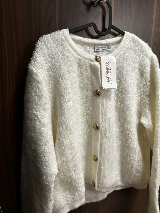 Нова жилетка в бяло