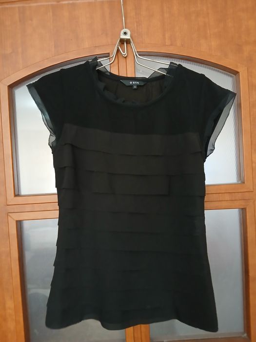 Продам женскую блузку