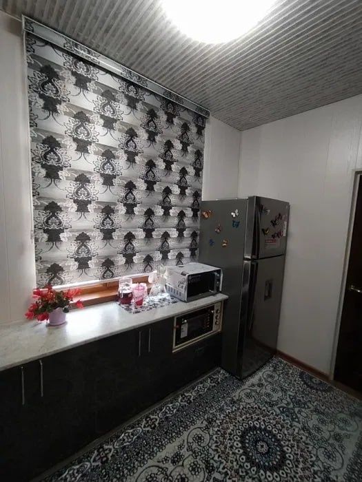 Сергели 8А. 2/8/9 60 м² + 10 м² кладовка продаётся квартира