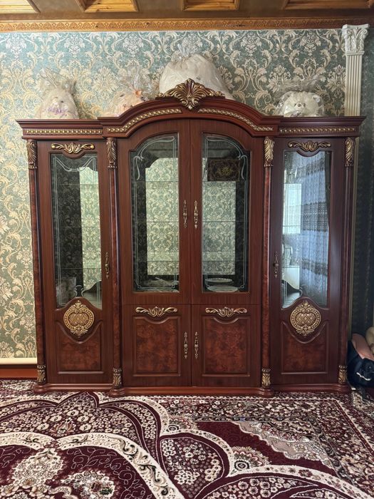 Зал ва ётоқхона мебели комплект сотилади