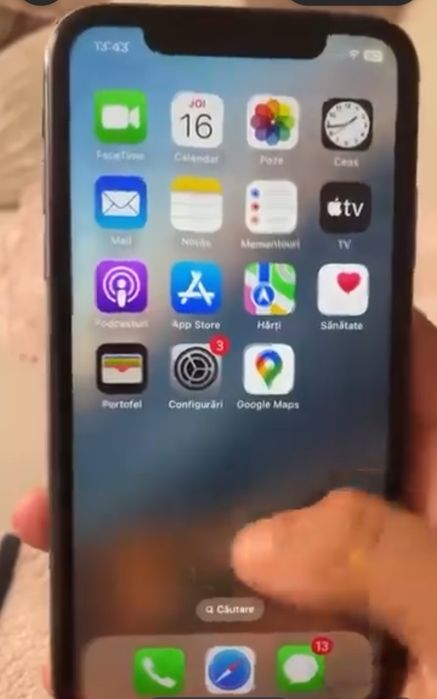 Ofer iphone 11 cu sanatatea 73 husa incarcator putin spart si un ceas la schimb pe o trotineta xaomi.m365