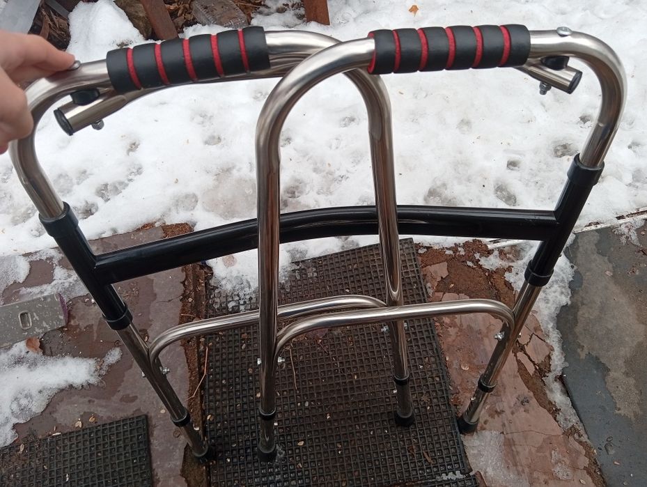 ходунки, помощь в ходьбе