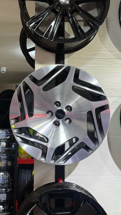 Genesis G90 20R 5/114.3 Diska