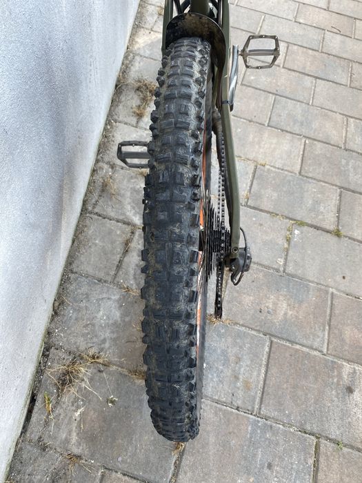 Vând bicicletă mondraker dh