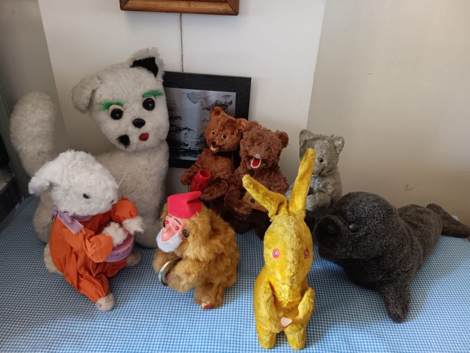 Jucarie veche din pluș, romaneasca, ruseasca, perioada Comunista RSR