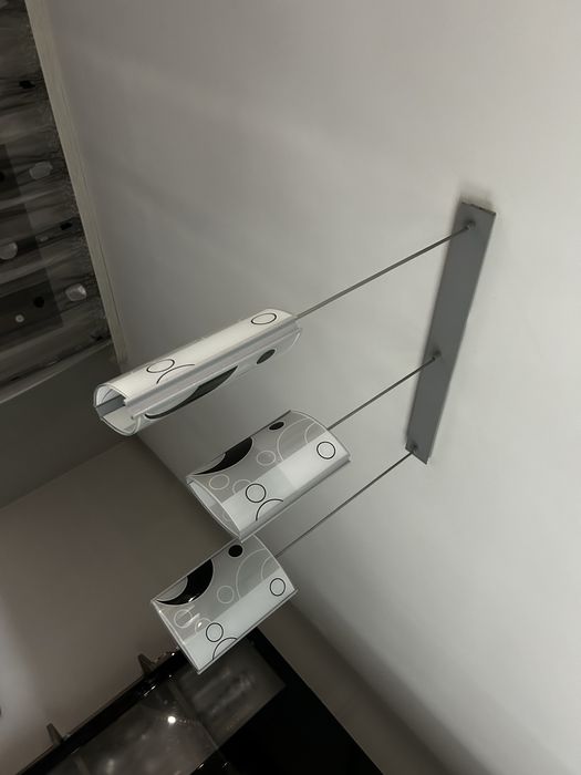 Абажур с кристали и висящ абажур