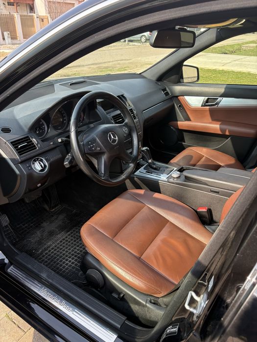 MERCEDES-BENZ C-Class 2010 — imagine 3