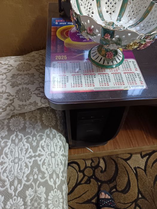 Продаются вазы керамические Кобальт оригинал почти новые