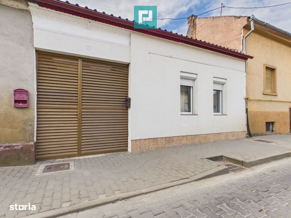 Apartament 2 camere parter în Arad, zona Boul Roşu