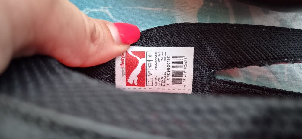 Сандали и пантофки всичко по 5 €