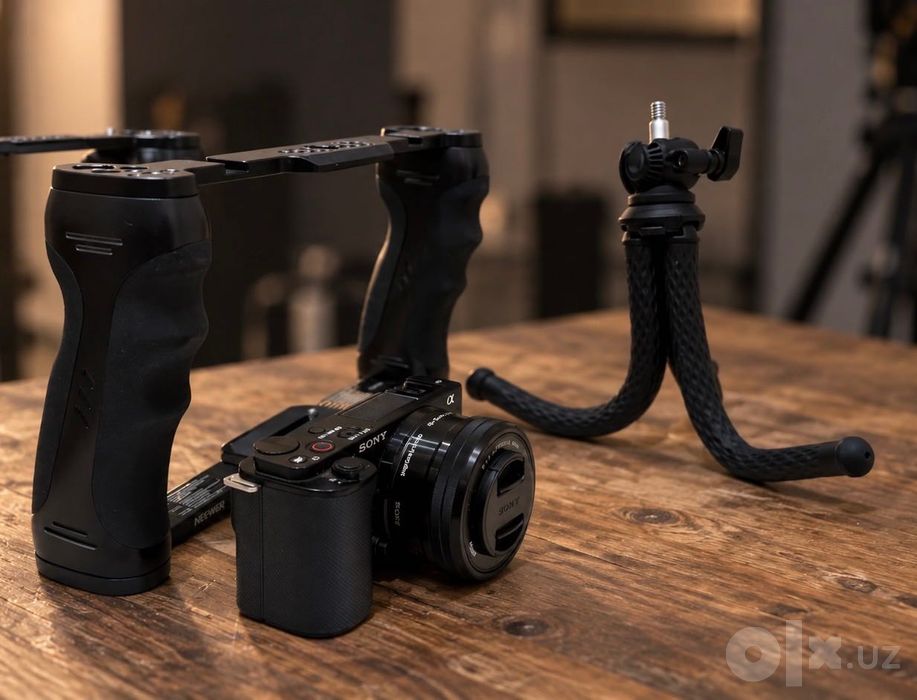 Sony ZV-E10 + 16-50mm + риг + гибкий штатив