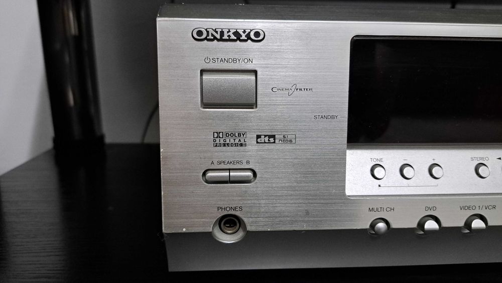 Amplituner 5.1 Onkyo HT-R340 cu telecomanda originala