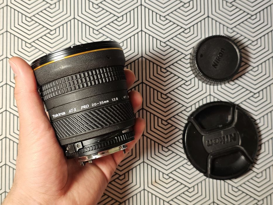 Tokina 20-35mm f2.8, nikon F mount (можно адаптировать под другие)