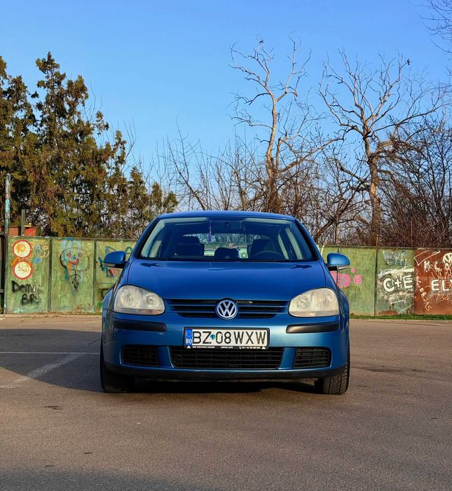 Vand VW Golf 5 1.6 benzina,2006,144270 km reali,stare f buna.