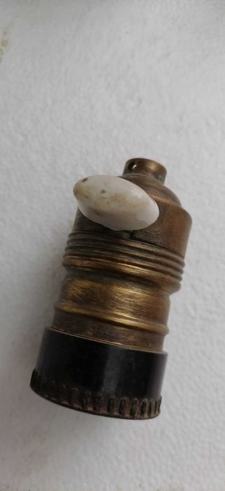 patru  dulii alama cu intrerupator  si  priza 2  simple 120lei