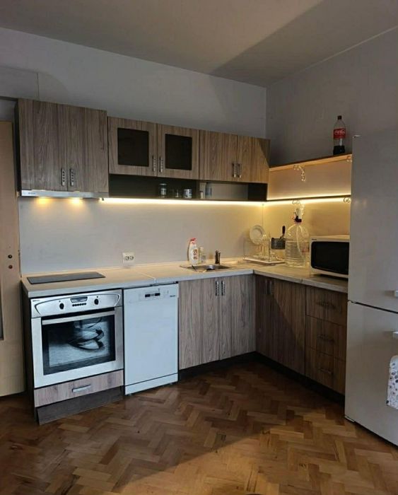 Тристаен апартамент под наем в ж.к. Сухата река, 2221291