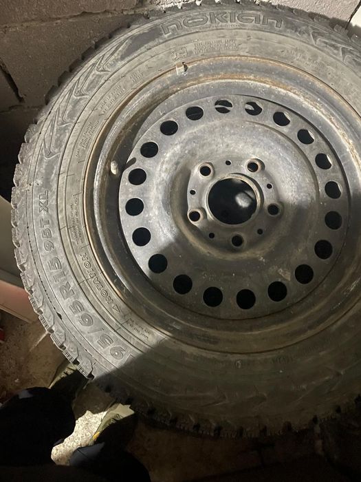 Комплект шины с дисками