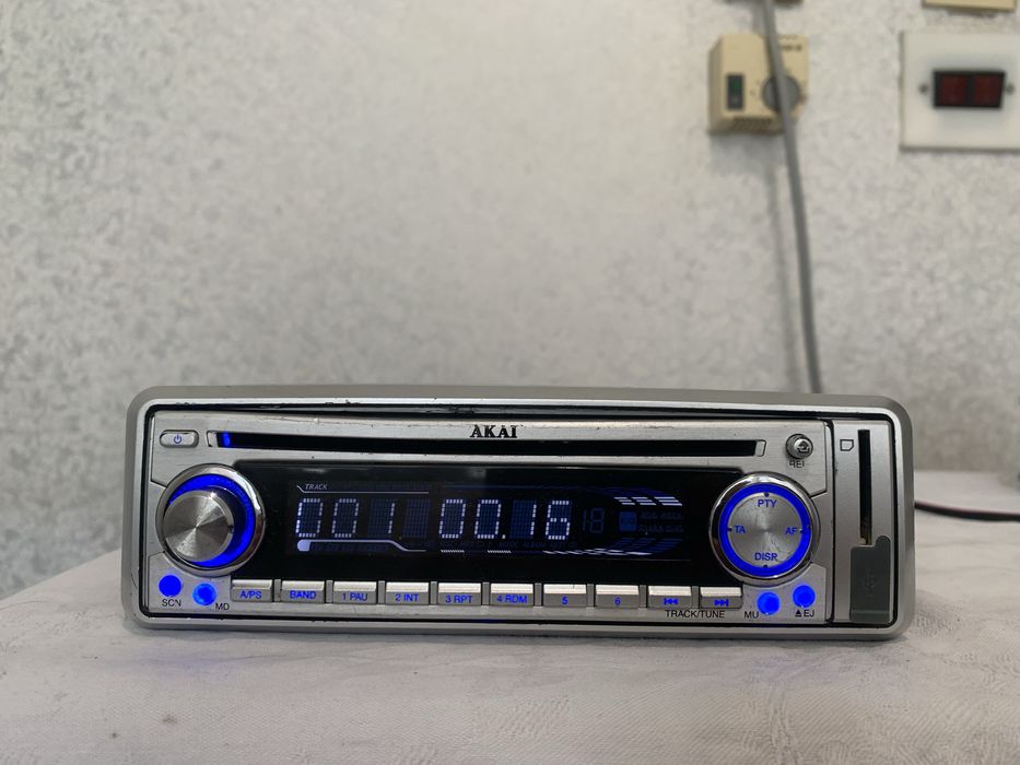 Авто Cd Akai USB