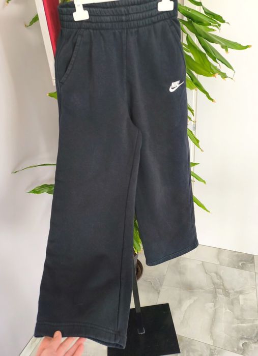Pantaloni de trening Nike pentru fete 12 ani croială amplă