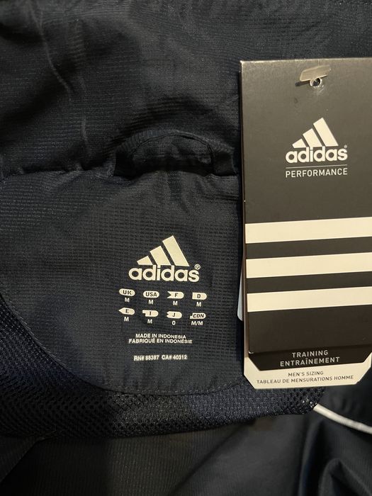 Adidas вертовка новая оригинал