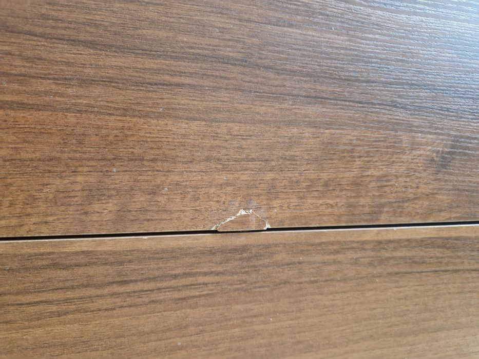 Большой стол в гостиную