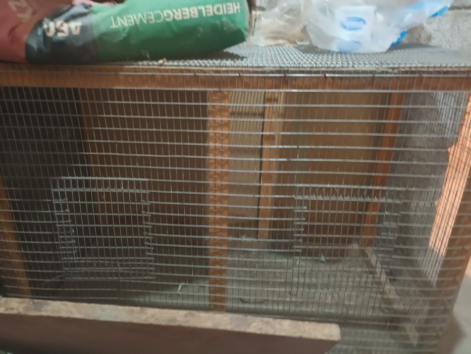 Клетка для птиц.