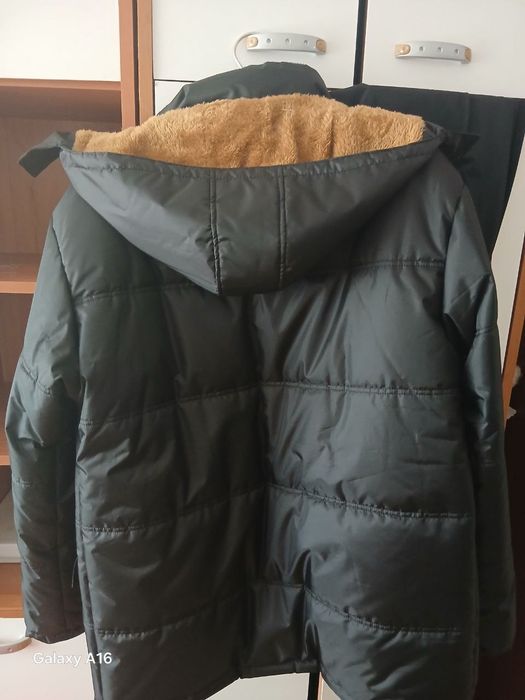 Продам зимнюю куртку