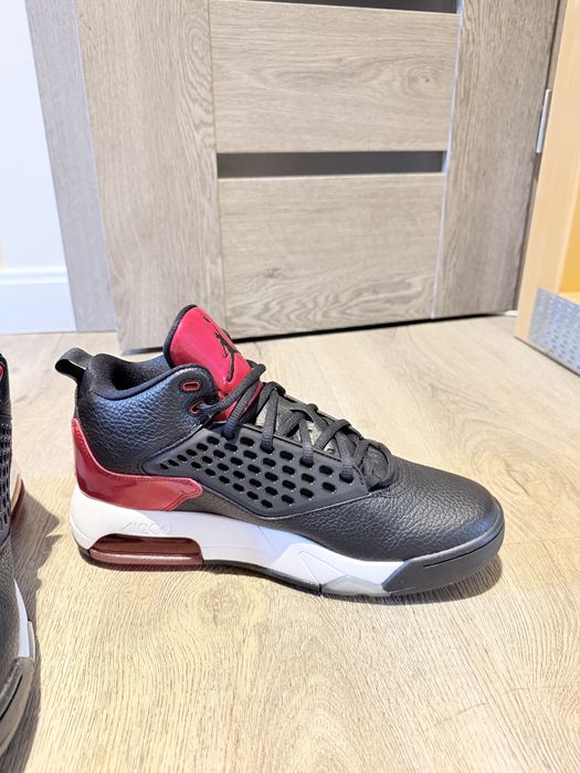 Jordan Max 200 - Noi, in cutie, nepurtati