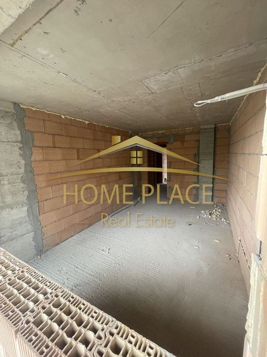 Продава се Двустаен апартамент в Варна, Левски - 70 кв.м за 1643 €/кв.м - Снимка #1