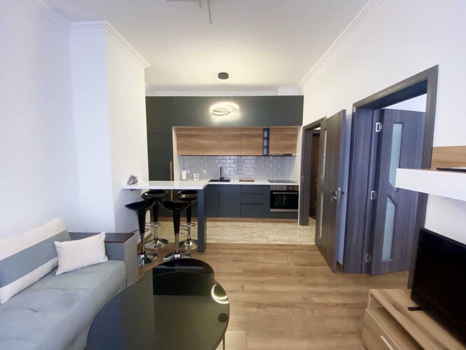 Продава се Двустаен апартамент в Пловдив, Гагарин - 55 кв.м за 1800 €/кв.м - Снимка #3