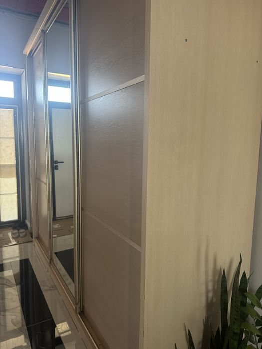 Продам шкаф купе прихожий
