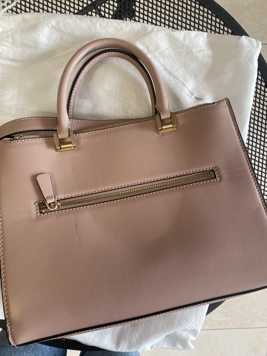 Чанта Guess нова