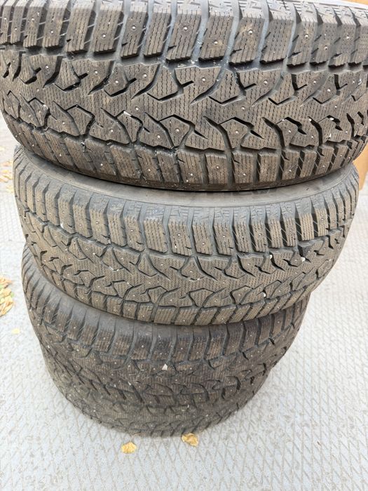 235 55 R19 шипы