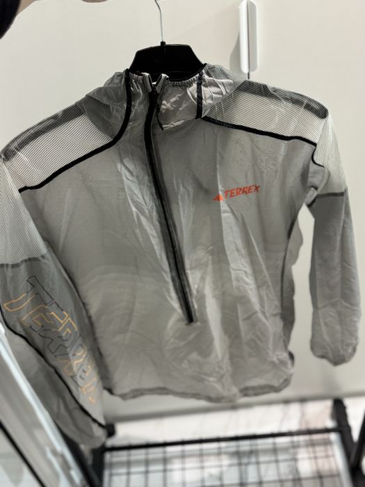Ветровка Adidas Terrex
