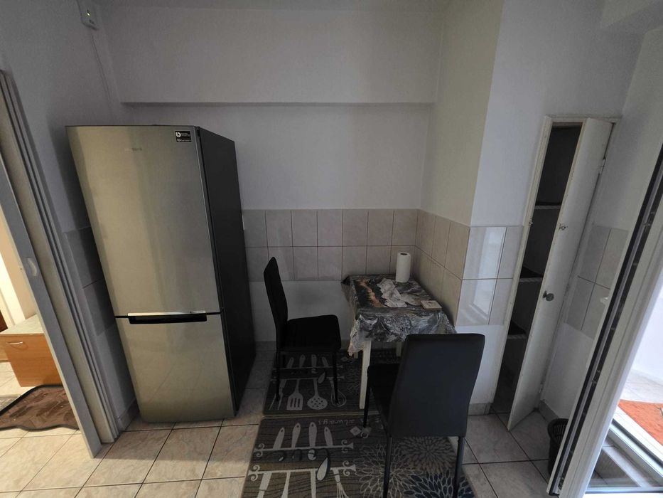 Inchiriere (inchiriez) garsoniera zona Panduri, etaj 2 din 8.