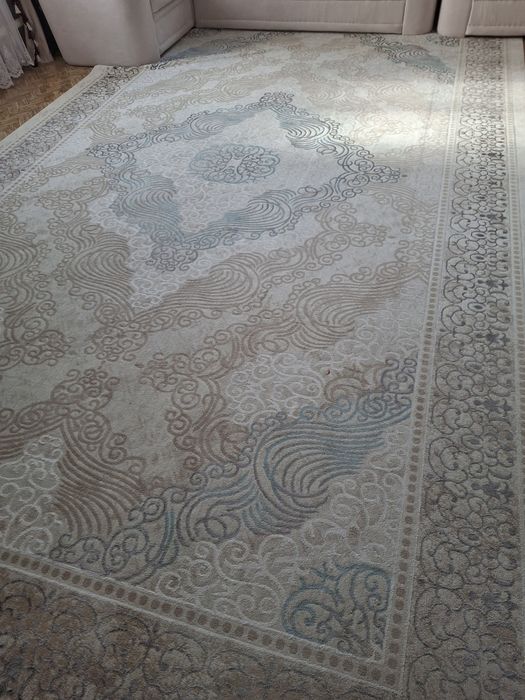 Продам ковёр в хорошем состоянии