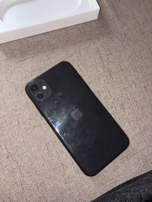 Iphone 11 simplu