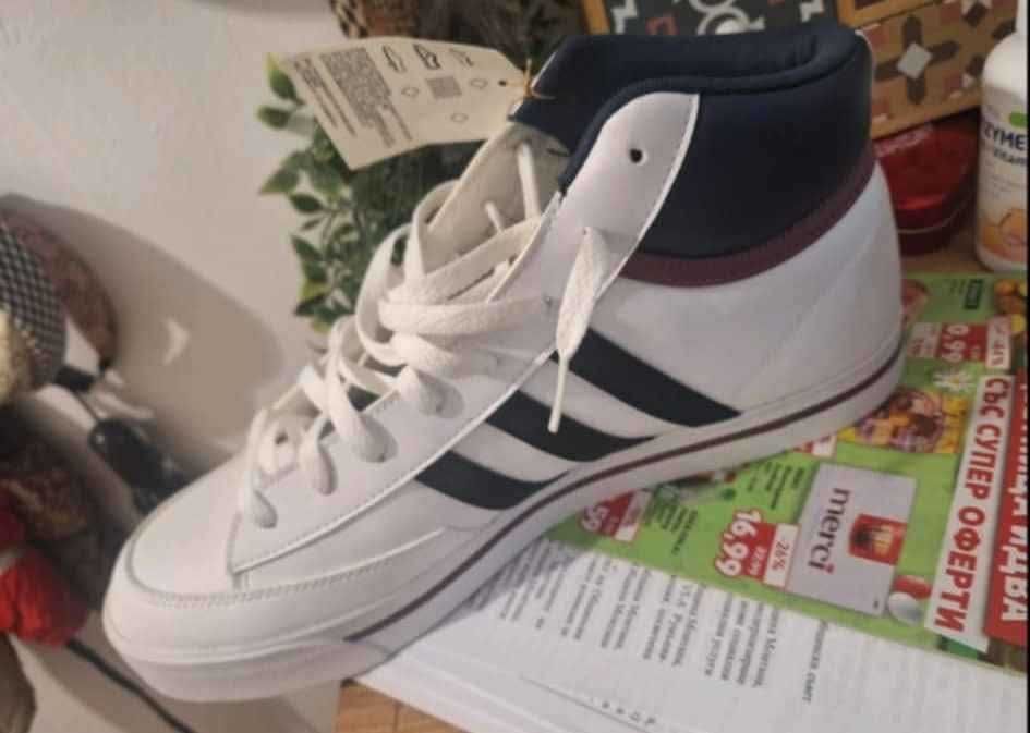 ЧИСТО НОВИ С ЕТИКЕТ  ADIDAS кецове/маратонки/мъжки обувки 48 номер