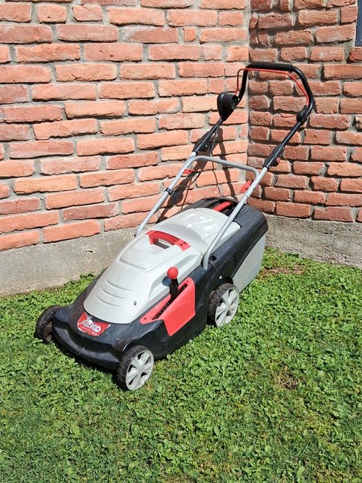 Mașina de tuns iarba