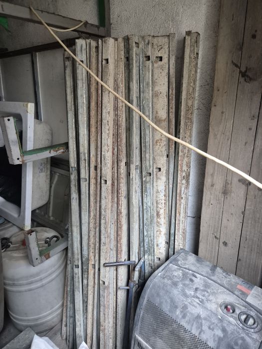 Vand sau Închiriez panouri pentru cofrat, schelă