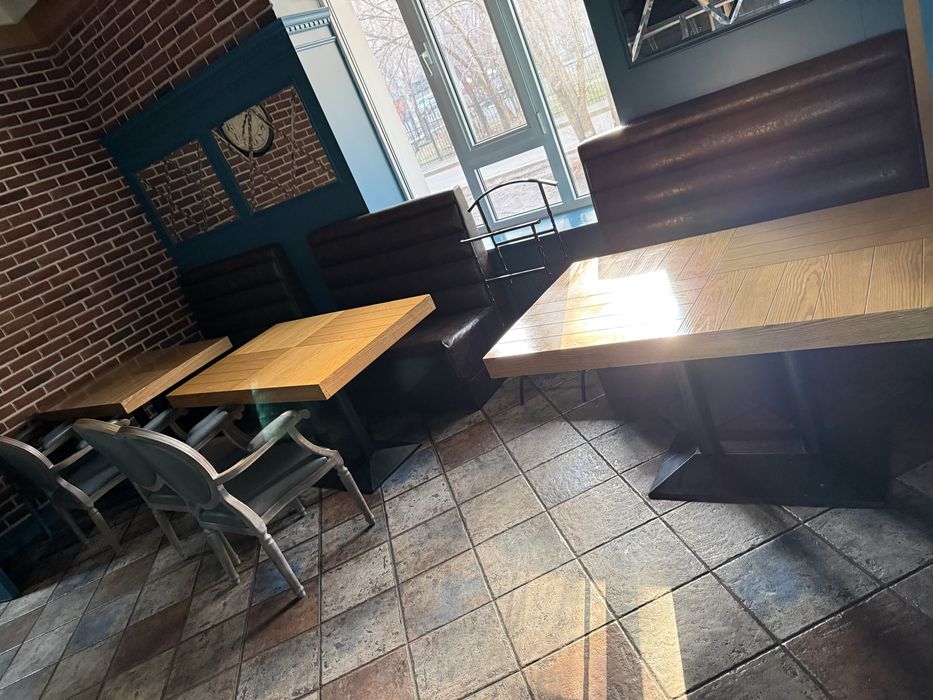 Столы, стулья и диваны