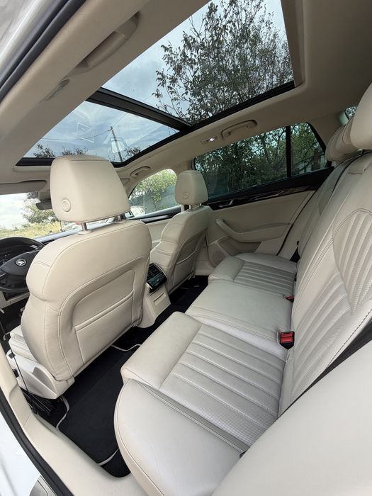 SKODA Superb 2019 — imagine 1