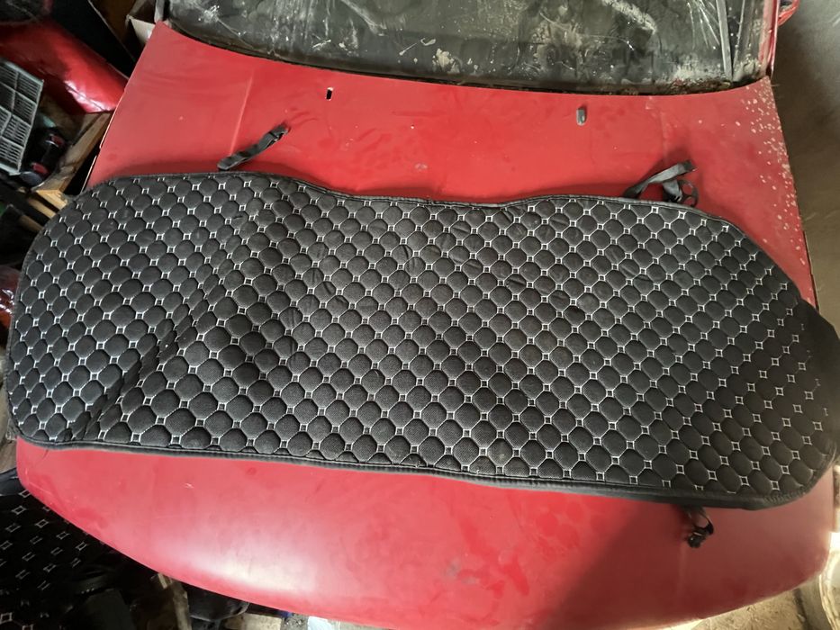 продам чехлы в хорошем состоянии