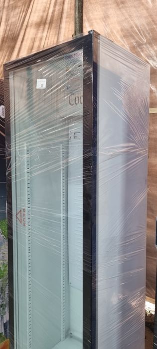 Vitrina xolodilnik garantiya